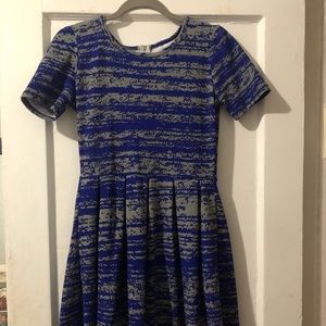 Lularoe Amelia size small